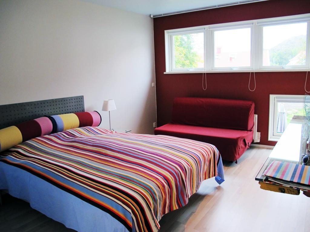 Noesundsgarden Hotell & Vandrarhem Экстерьер фото